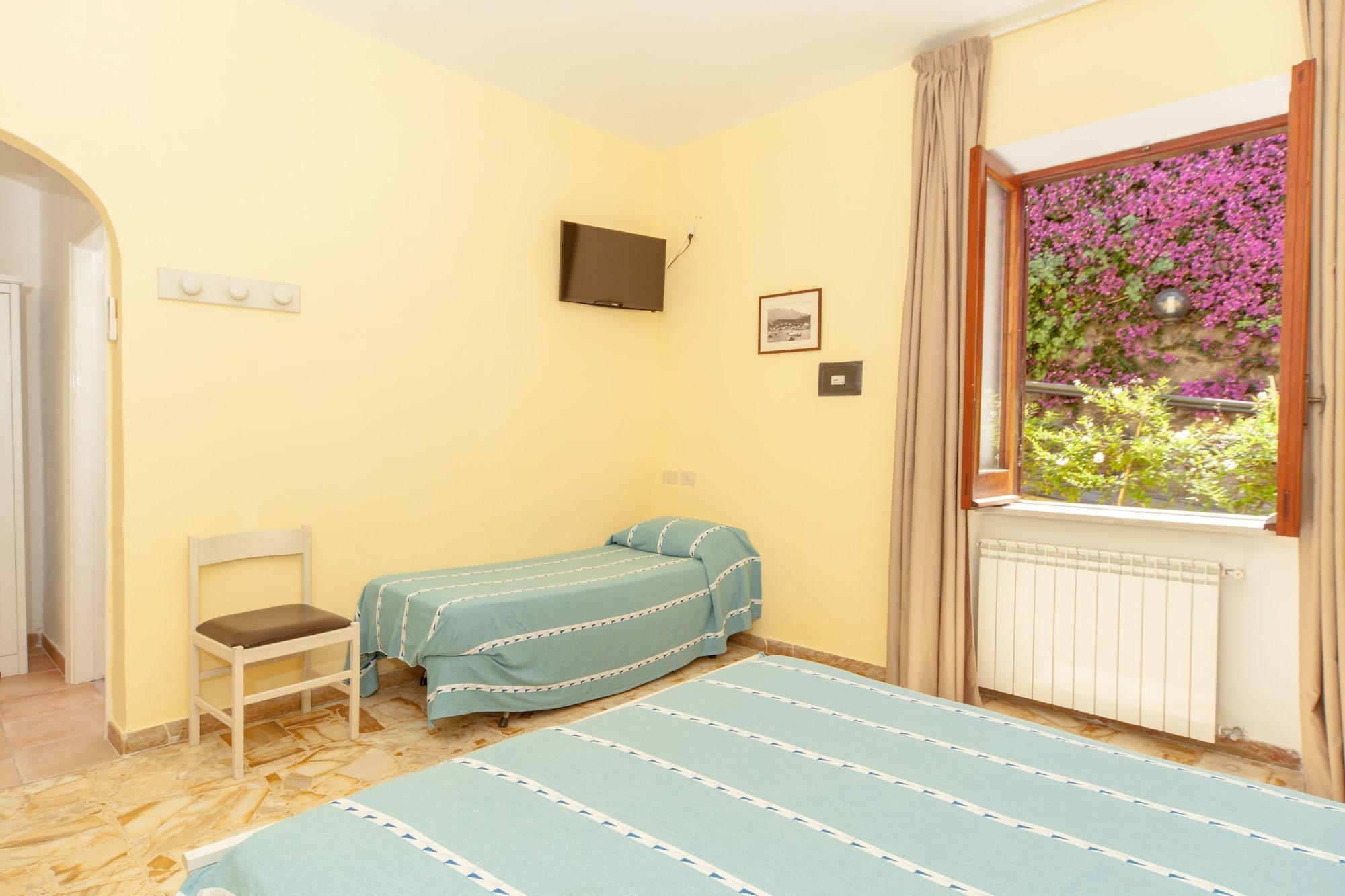 Hotel Ape Regina Casamicciola Terme Buitenkant foto