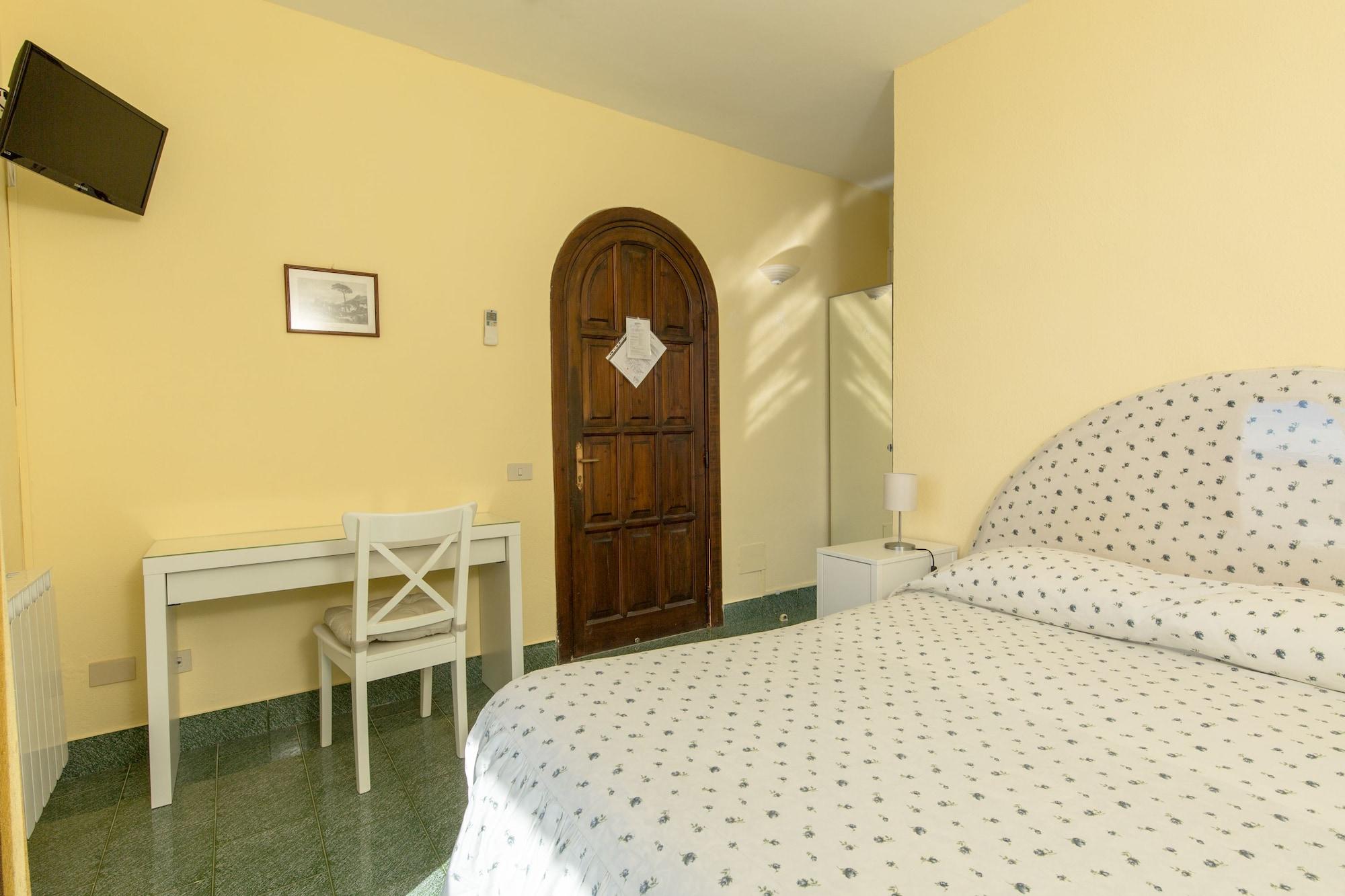 Hotel Ape Regina Casamicciola Terme Buitenkant foto