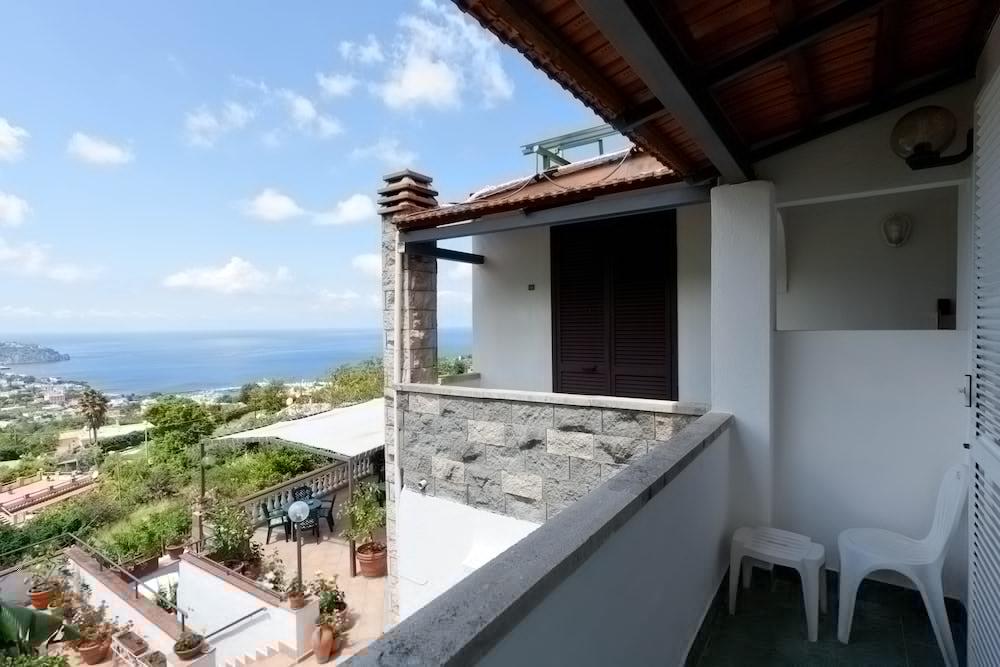 Hotel Ape Regina Casamicciola Terme Buitenkant foto