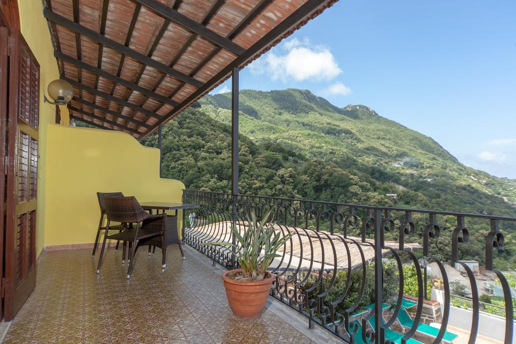 Hotel Ape Regina Casamicciola Terme Buitenkant foto
