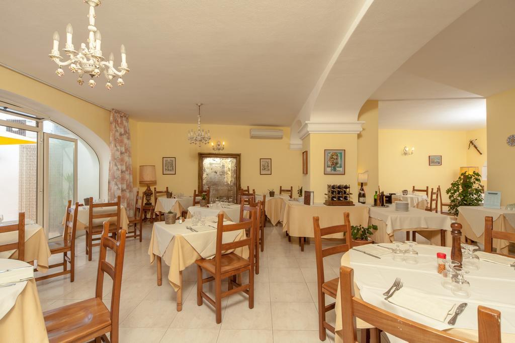 Hotel Ape Regina Casamicciola Terme Buitenkant foto