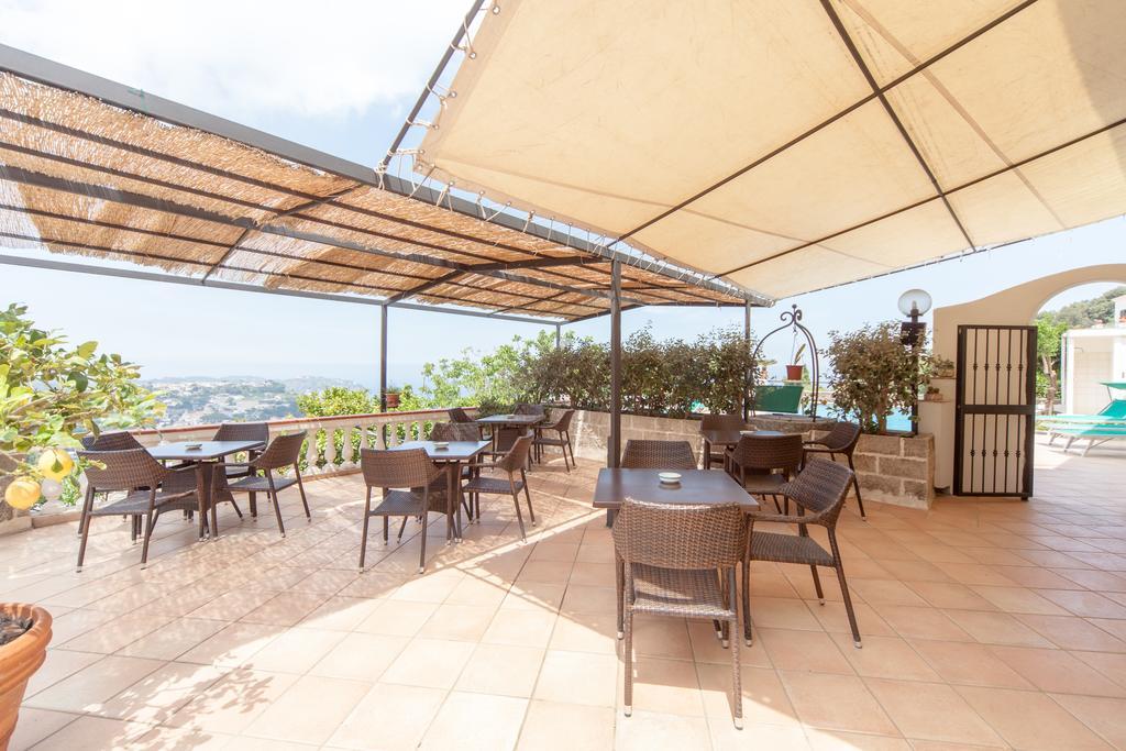 Hotel Ape Regina Casamicciola Terme Buitenkant foto