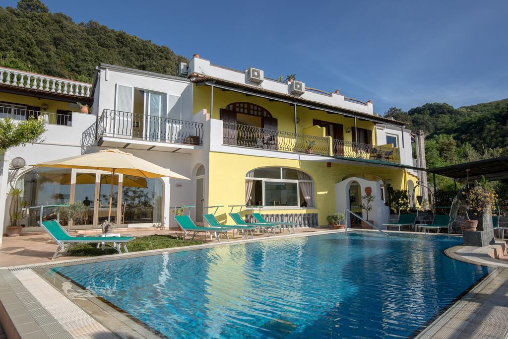 Hotel Ape Regina Casamicciola Terme Buitenkant foto