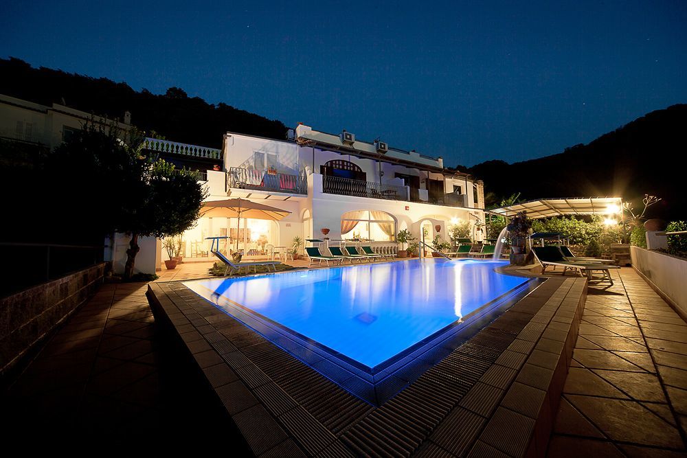 Hotel Ape Regina Casamicciola Terme Buitenkant foto